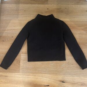 Lululemon mock turtleneck pullover